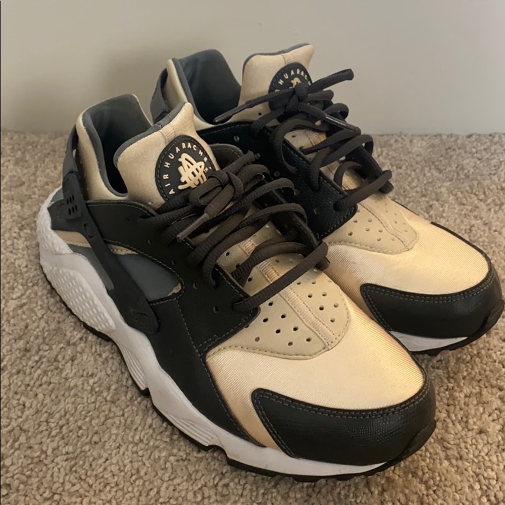 Nike Huarache Women’s